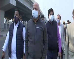 Sisodia visits Ghazipur border to check arrangements made by Delhi  govt for farmers