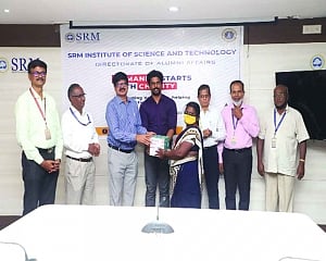 SRM alumni donate 100 vaporisers