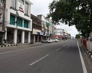 State govt imposes nearly 60-hr-long weekend curfew in entire UP