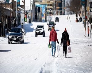Texas death toll from February storm, outages surpasses 100