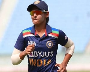 Thumb injury rules Harmanpreet out of first ODI
