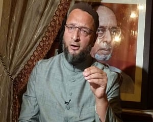 TMC should reflect on its setback, BJP's rise in Bengal: Owaisi