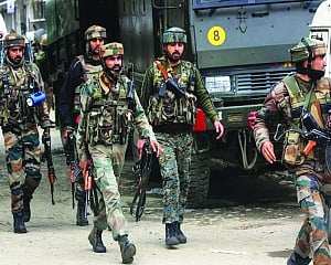 Ultras plan to loot J&K cops’ safety gear