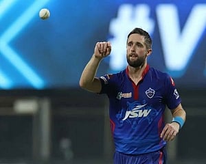 Uncapped Ben Dwarshuis replaces Woakes in Delhi Capitals squad