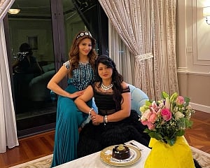 Urvashi Rautela shares an emotional note for mother