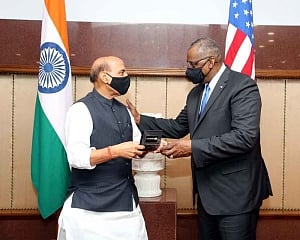 US Defence Secretary Austin speaks to Rajnath; conveys condolences over demise of Gen Rawat