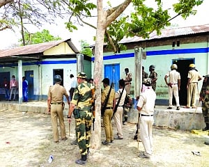 Violence mars Bengal polls