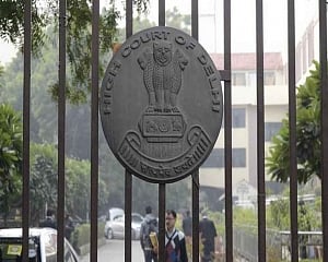 Water has gone above head, arrange oxygen now: Delhi HC raps Centre