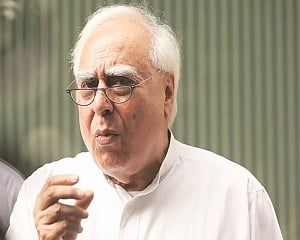 Will Jitin get 'prasada' from BJP, asks Sibal