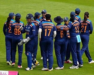Women's T20: India aim for complete performance in series-decider against England