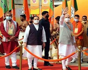 Work as bridge of faith for common man, PM Modi tells party workers