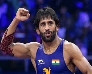 Wrestling: Bajrang storms into semifinals, Seema Bisla exits 50kg competition after losing opener