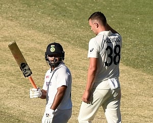 Youngsters script India's remarkable 3-wicket win in Brisbane