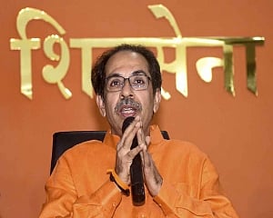 'Bow and arrow' poll symbol will remain with Sena, asserts Uddhav; demands mid-term polls in Maha