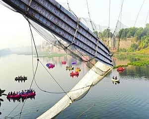 9 held in Morbi bridge collapse tragedy; death toll rises to 134