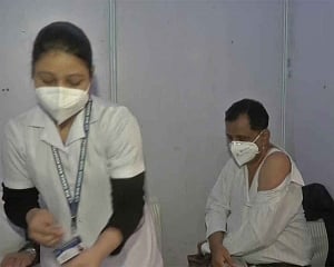 Administration of precautionary dose of Covid vaccine begins in Delhi