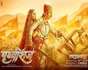 Akshay completes 30 years in cinema, YRF celebrates through special 'Prithviraj' poster