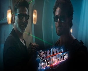 Akshay Kumar, Tiger Shroff team up for action movie 'BadeMiyan ChoteMiyan'