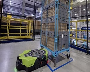 Amazon unveils its 1st fully autonomous mobile robot
