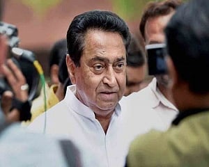 Amid Rajasthan crisis, Kamal Nath called to Delhi; likely to meet Sonia: Sources