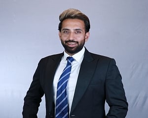 An educationist Gurinder Bhatti to organise free seminars for Indian youth aspiring to settle abroad
