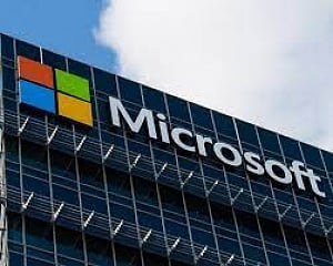 Apple Music, Apple TV, iCloud Photos now on Xbox and Windows