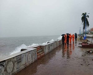 Bay of Bengal cyclone to intensify into severe storm "Asani", will move parallel to east coast