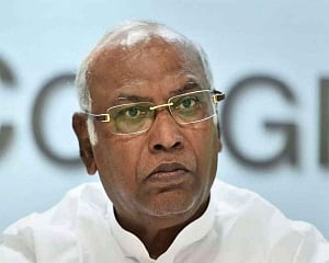 BJP cannot befool people of Himachal: Mallikarjun Kharge