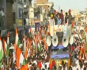 BJP full of arrogance, give chance to AAP in Guj, says Kejriwal before starting roadshow in Ahmedabad