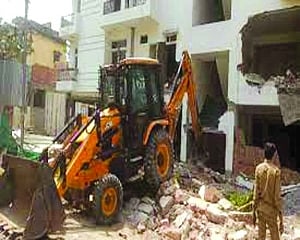 Can’t run bulldozer without notice: HC