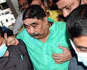 CBI arrests TMC's Anubrata Mondal in cattle smuggling case