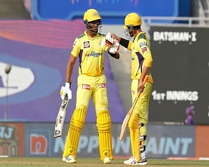 CSK score 154 for 7 vs SRH