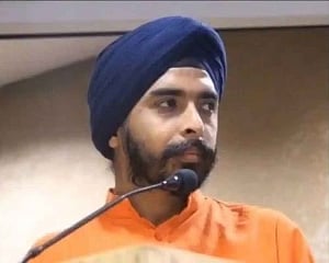 Delhi BJP spokesperson Tajinder Bagga arrested by Punjab Police, say party leaders