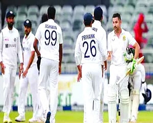 Elgar anchors  South Africa to 7 wicket win