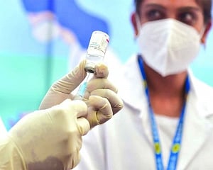 Ensure all voters get both Covid doses: EC to poll-bound States