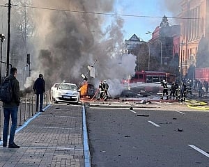 Russia strikes Kyiv, multiple Ukrainian cities; many dead