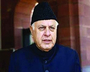 Farooq declines to  join Prez poll race,  says J&K needs him