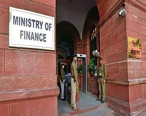 FinMin asks banks to explore fintech partnership, co-lending opportunities