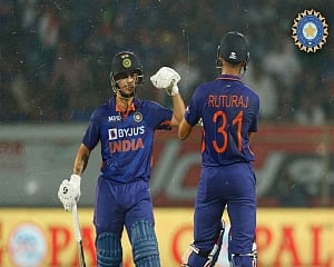 Gaikwad and Kishan power India to 179/5 against SA in 3rd T20