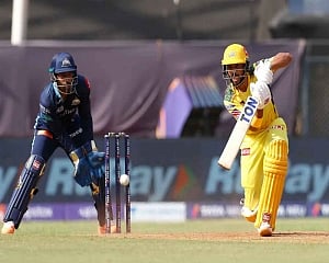 GT restrict CSK to 133/5 despite Gaikwad's 53