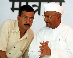 Hazare writes letter to Kejriwal, slams Delhi govt's new excise policy