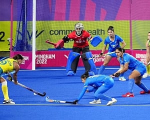Heartbreak for India in CWG women's hockey, lose to Australia in shoot-out in semis