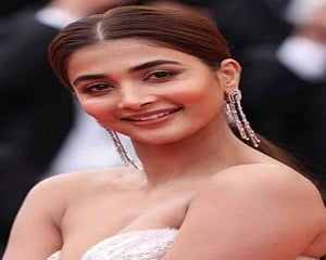 How Pooja lost her bags, make-up, outfits, but kept her cool at Cannes