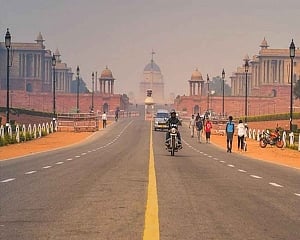 Humid Monday morning in Delhi, light rain expected