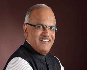ICCR President calls on Nepal President, PM; discuss Nepal-India cultural relations