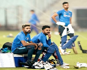 India aim to seal series against West Indies