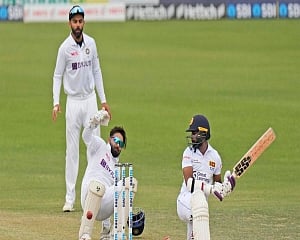 India beat SL in 1st Test