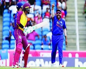 india go 1-0 up in t20I series