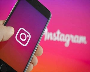 Instagram users report problems with logging in