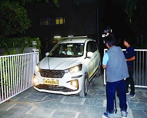 IT raids on illegal funds of unrecognised parties